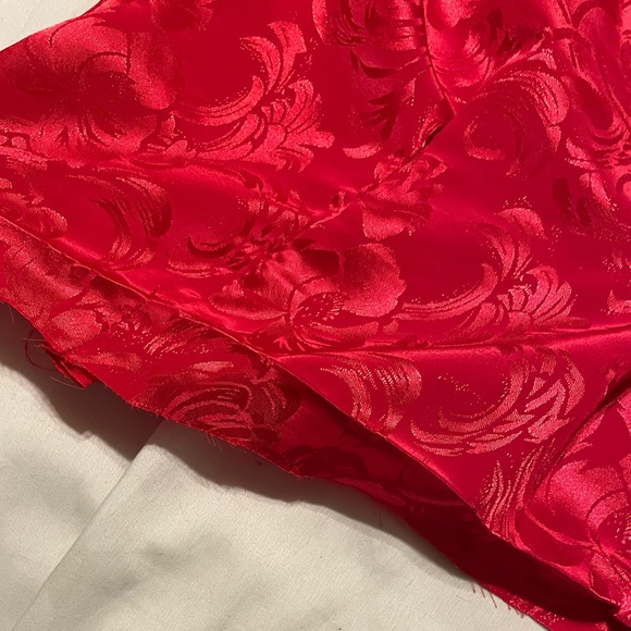 Red Floral Button-Up Blouse - Picture 5 of 6